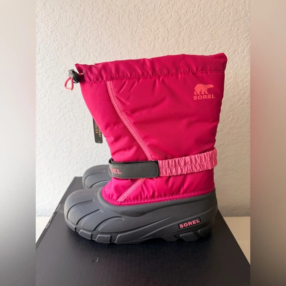 Sorel Youth Flurry Pink and Black Boots